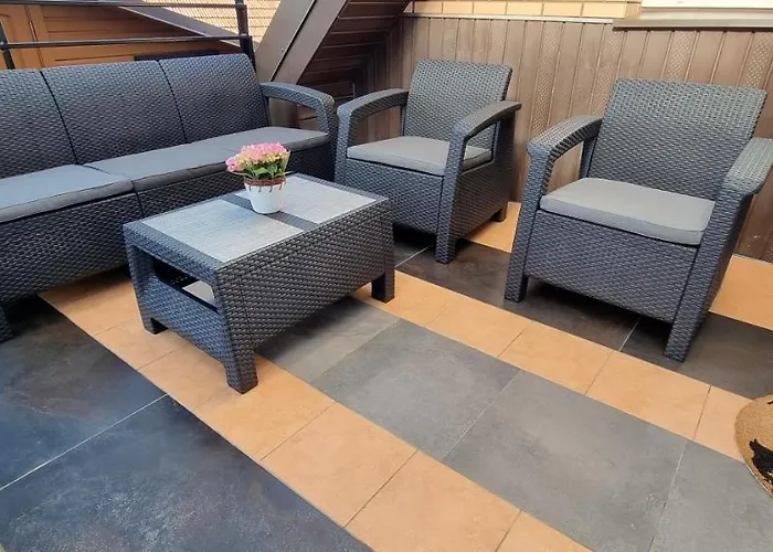 Rock בית הארחה פלאנגה